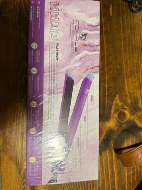 Royale 1.25" Purple Flat Iron Hair Straightener